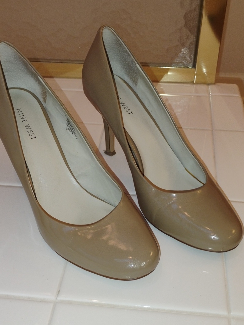 Nine West Nude sz 10 Pumps